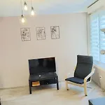 Les Loges De Vero - Rdc - Parking Prive - Garage Velo Moto - Neuf - Classe 3 Etoiles - 5 Couchages - 2 Ch - 1 Canape Conv - Wifi - Clim - Boulangerie Et Petite Restauration A Prox - A 5 Mn Du Centre De Verdun - Gere Par Presta Zen Services * Thierville-sur-Meuse