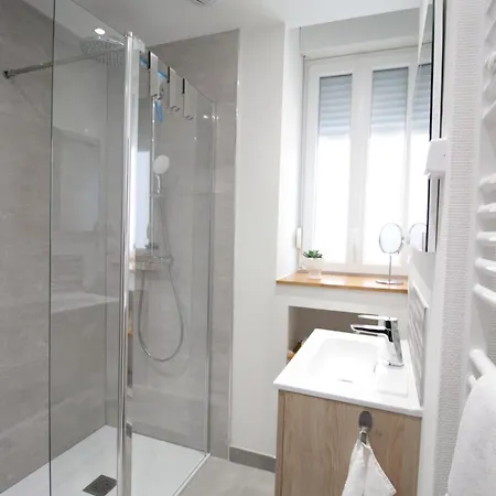 Les Loges De Vero - Rez-de-chaussee - Parking Prive - Garage Velo Et Moto - Neuf - 5 Couchages - 2 - 1 Canape Convertible - Wifi - Climatisation - Gere Par Presta-zen'services * Thierville-sur-Meuse