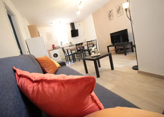 Appartement Les Loges De Véro - Rez-de-chaussée - Parking Privé - Garage Vélo Et Moto - Neuf - Classé 3 étoiles - 5 Couchages - 2 - 1 Canapé Convertible - Wifi - Climatisation - A 5 Mn Du Centre De Verdun - Géré Par Presta-zen'services