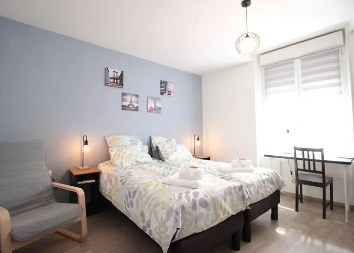 Les Loges De Vero - Rez-De-Chaussee - Parking Prive - Garage Velo Et Moto - Logement Neuf - Classe 3 Etoiles - 5 Couchages - 2 Chambres - 1 Canape Convertible - Wifi - Climatisation - A 5 Mn Du Centre De Verdun - Gere Par Presta-Zen'Services Apartmán