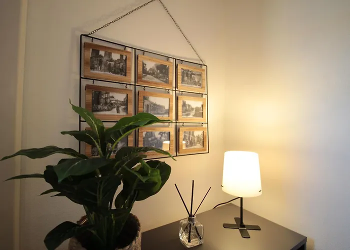 Les Loges De Vero - Rez-De-Chaussee - Parking Prive - Garage Velo Et Moto - Logement Neuf - Classe 3 Etoiles - 5 Couchages - 2 Chambres - 1 Canape Convertible - Wifi - Climatisation - A 5 Mn Du Centre De Verdun - Gere Par Presta-Zen'Services * Thierville-sur-Meuse